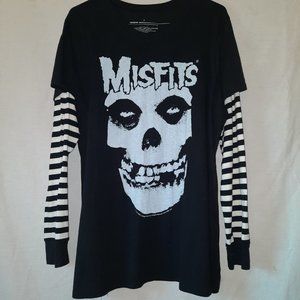 Torrid Misfits Classic Fit Cotton Crew Neck Long Sleeve 2Fer Tee; Black; size 2X